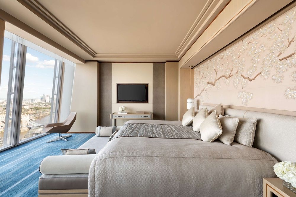 Suite (Westminster)