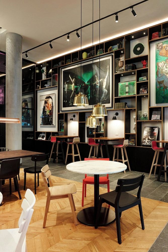 undefined citizenM Seattle South Lake Union 4