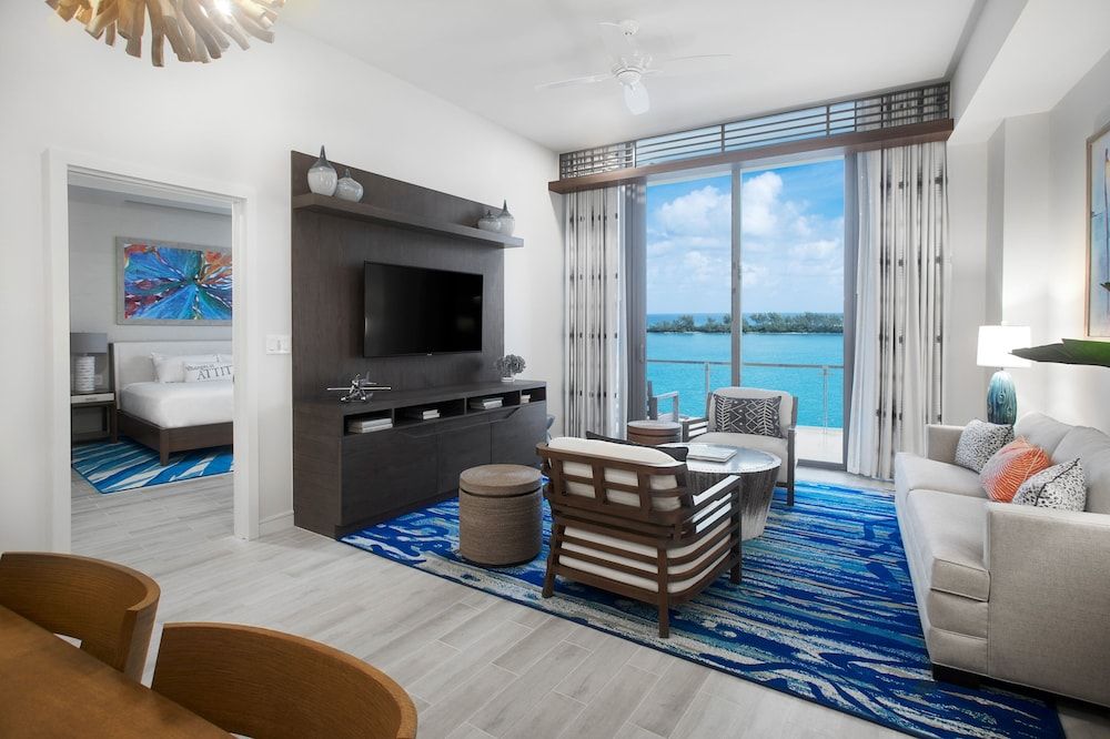 Margaritaville Beach Resort - Nassau One Bedroom Suite, 1 King Bed with Sofa bed, Kitchen, Oceanfront (Residence) 9