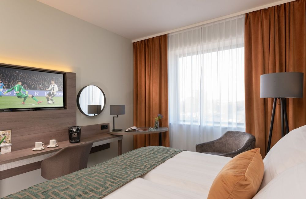 undefined Leonardo Royal Hotel Amsterdam 7