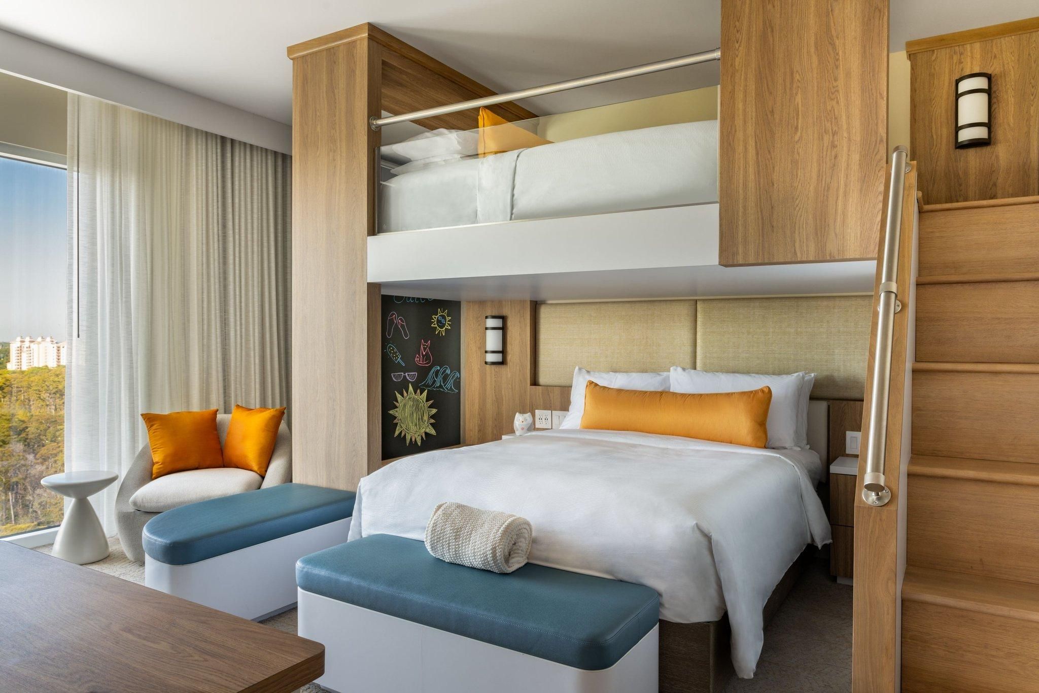 Family Loft Suite, 2 Bedroom Suite, Bedroom 1: 1 King, Bedroom 2: 2 Double bunk, Sofa beds: 2