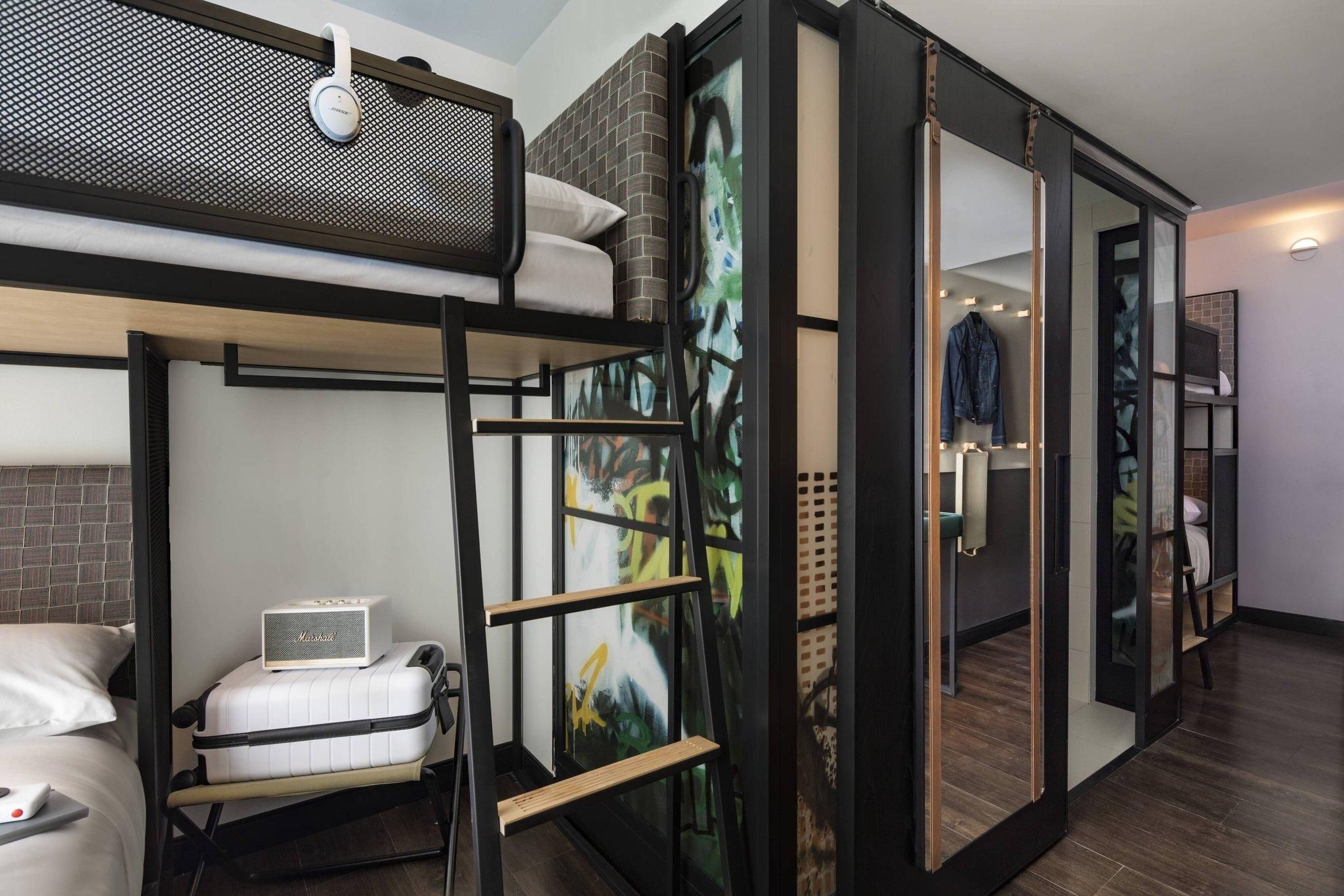 Quad Bunk, Guest room, 4 Twin bunk