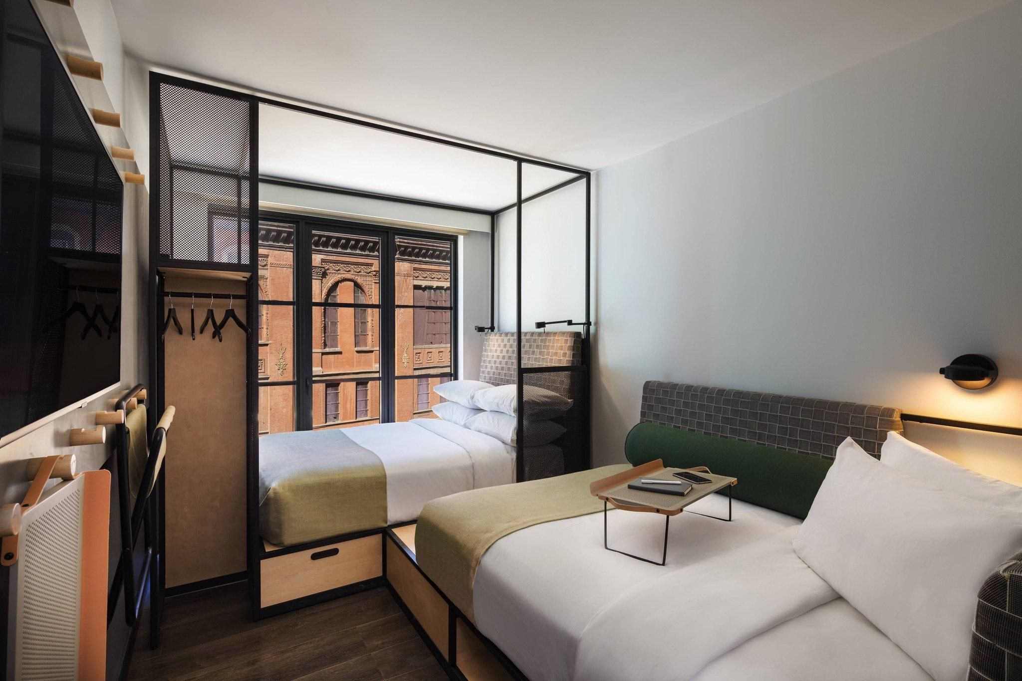 Double Double, Guest room, 2 Double