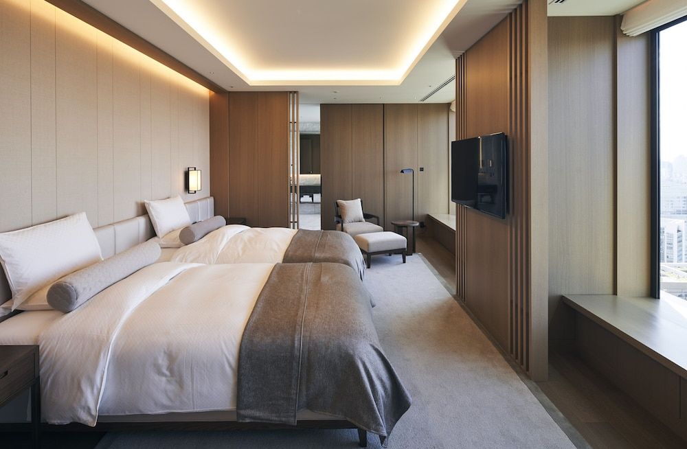 Royal Suite (Breakfast & Club Lounge Access) 201sqm