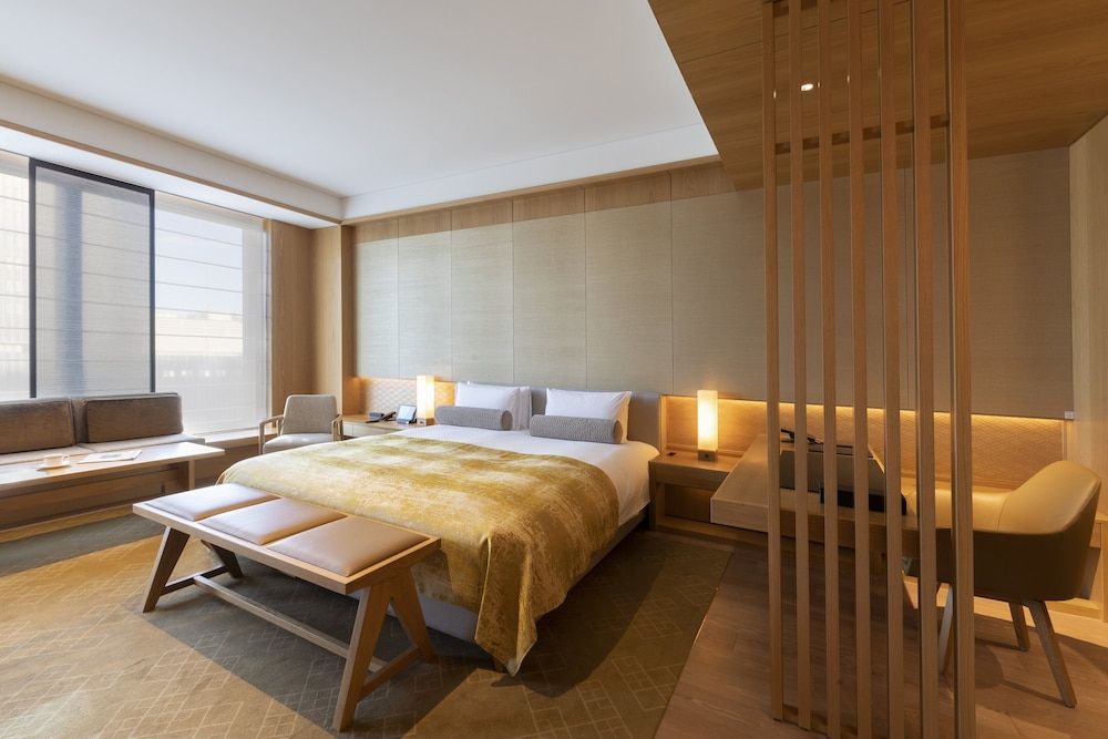 The Okura Tokyo Heritage Room Bath with view King (No club lounge access, No heritage benefit) Junior Suite 60sqm 2