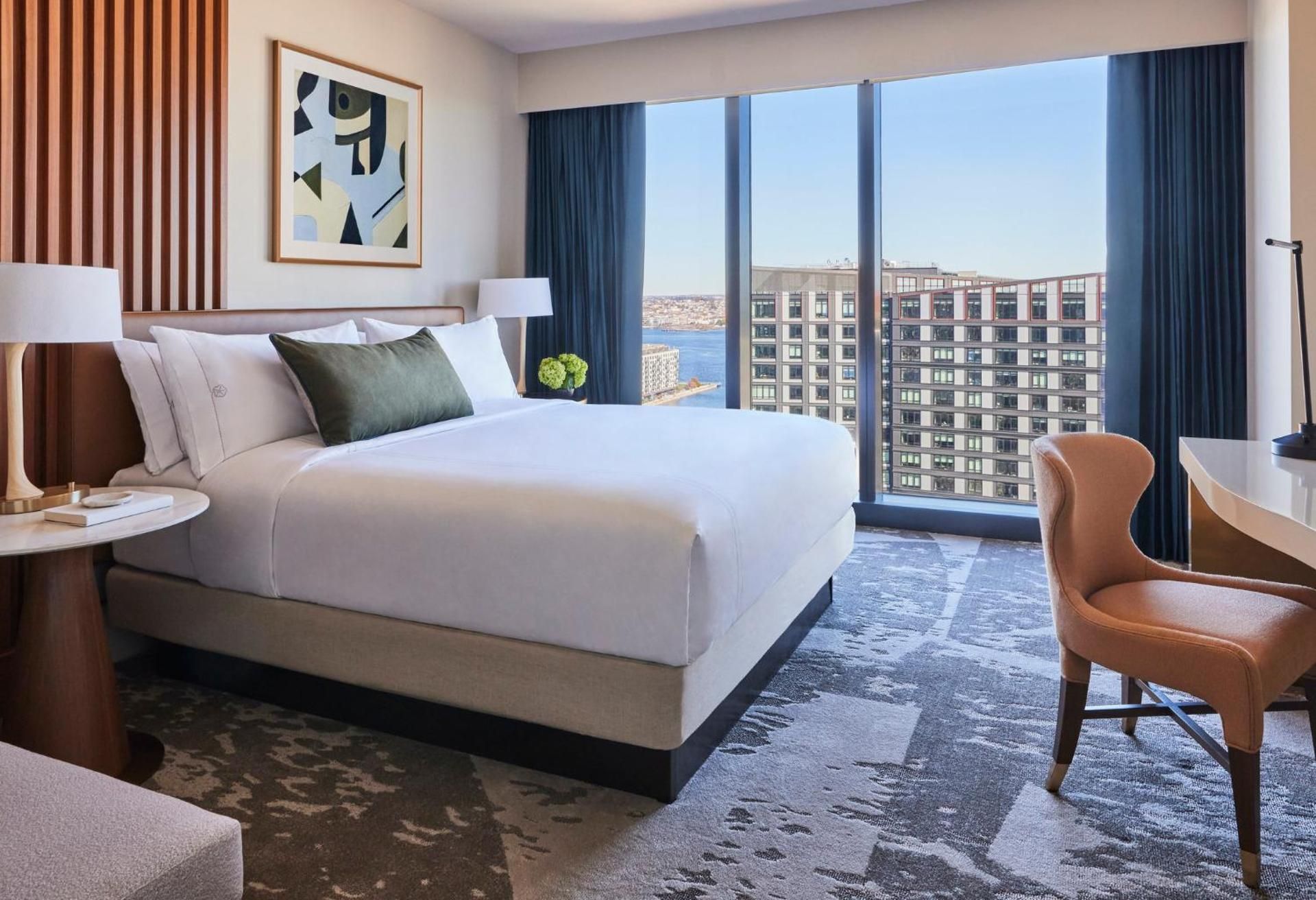 Accessible Premier Patron Tower Room 1 King Bed with Roll in Shower