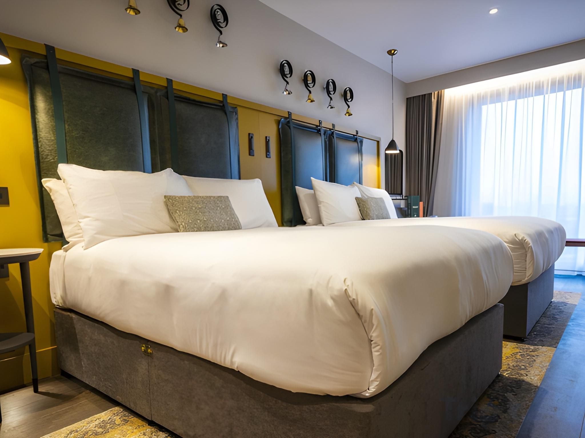 Deluxe Double Double Room