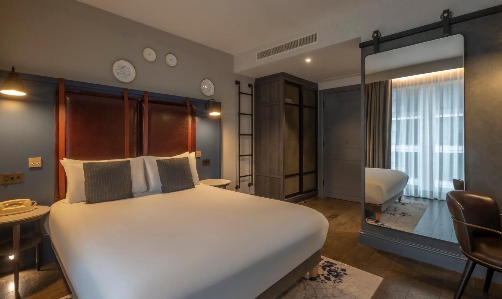 undefined Clayton Hotel City of London 6