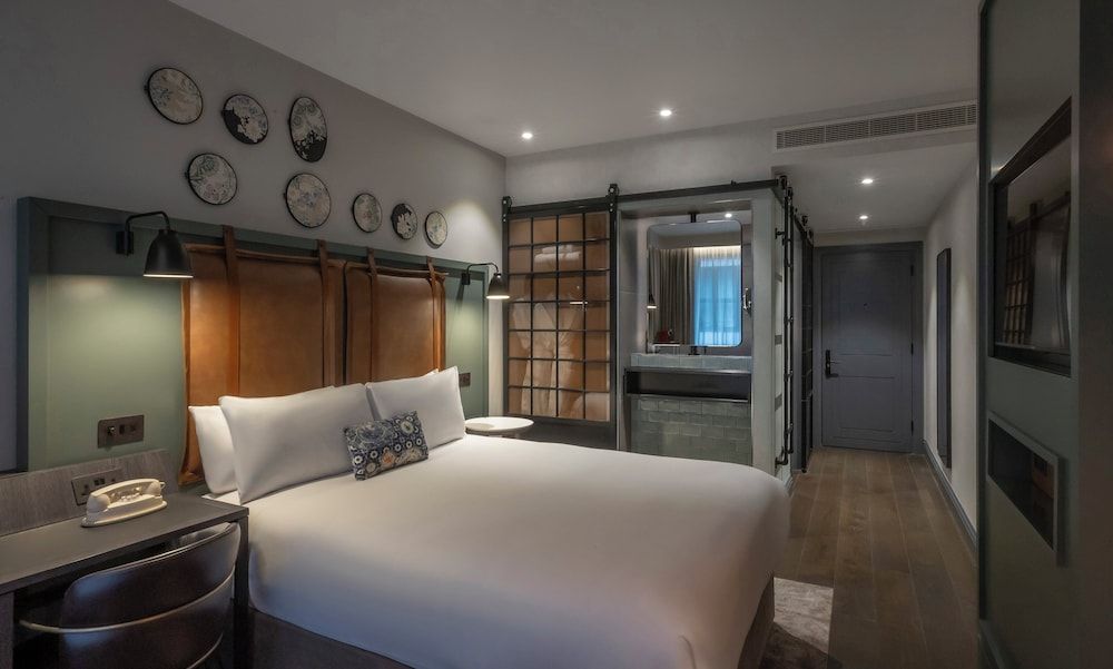 undefined Clayton Hotel City of London 9