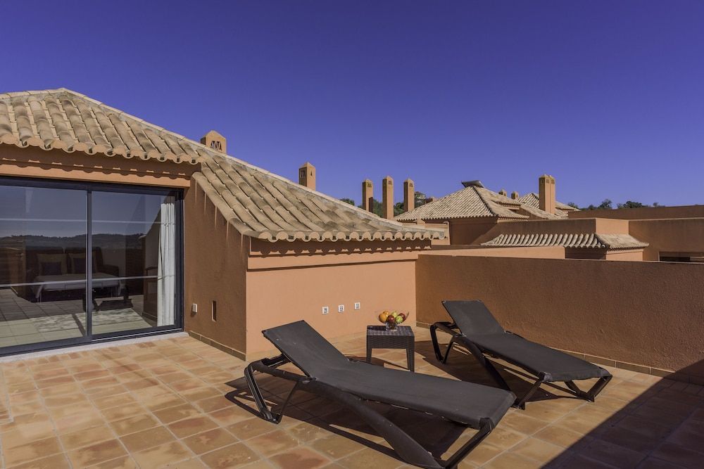 Amendoeira Golf Resort - Apartments and villas Two bedroom Apartment with Mezzanine 7