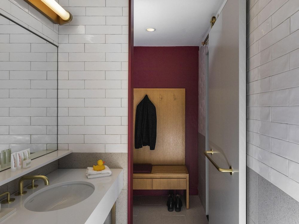 undefined Hotel 55 Chicago Downtown 5