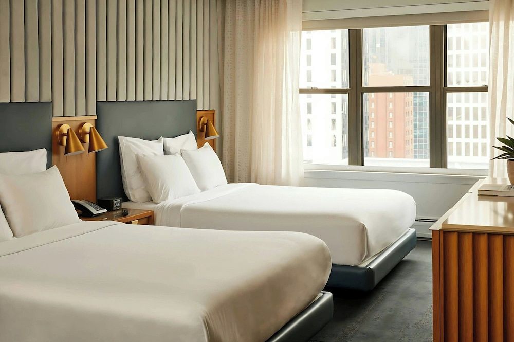 undefined Hotel 55 Chicago Downtown 3