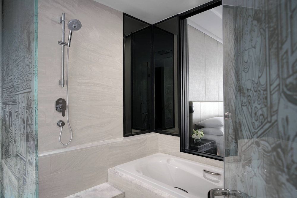 Bangkok Marriott Hotel The Surawongse Room, 2 Double Beds 13