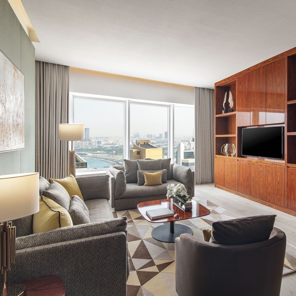 The Bentley Luxury Hotel and Suites Premier Suite, 2 Bedrooms With Beach Access, Non Smoking, City View 7