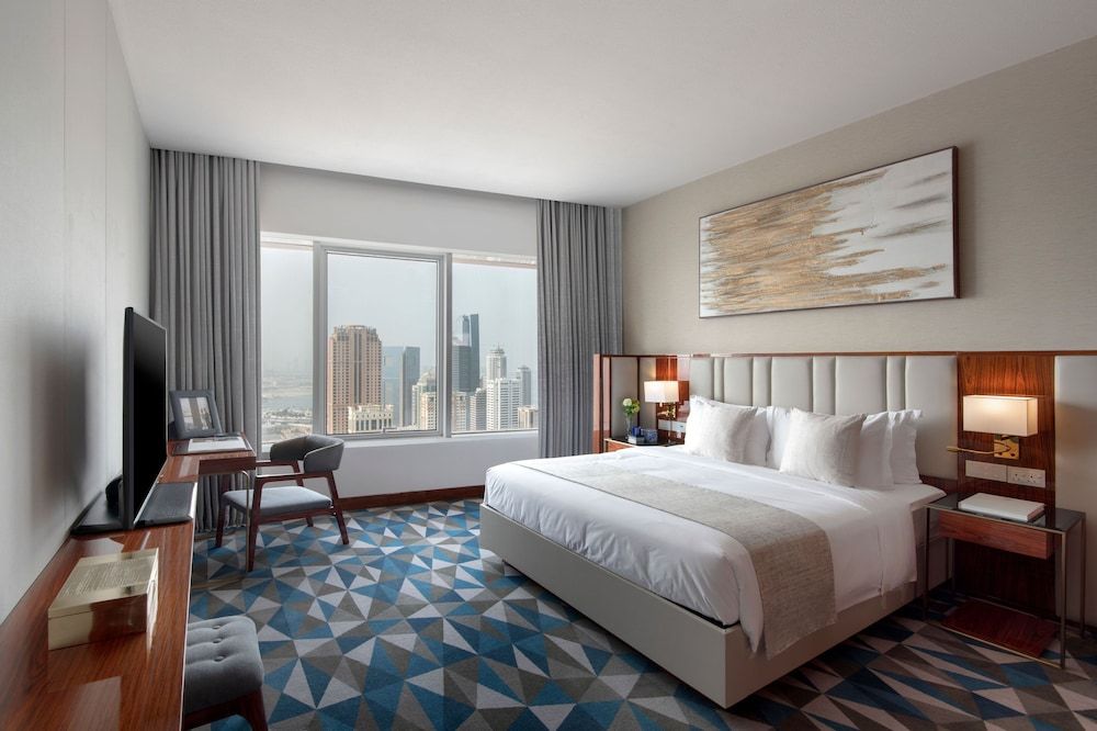 undefined The Bentley Luxury Hotel and Suites 6