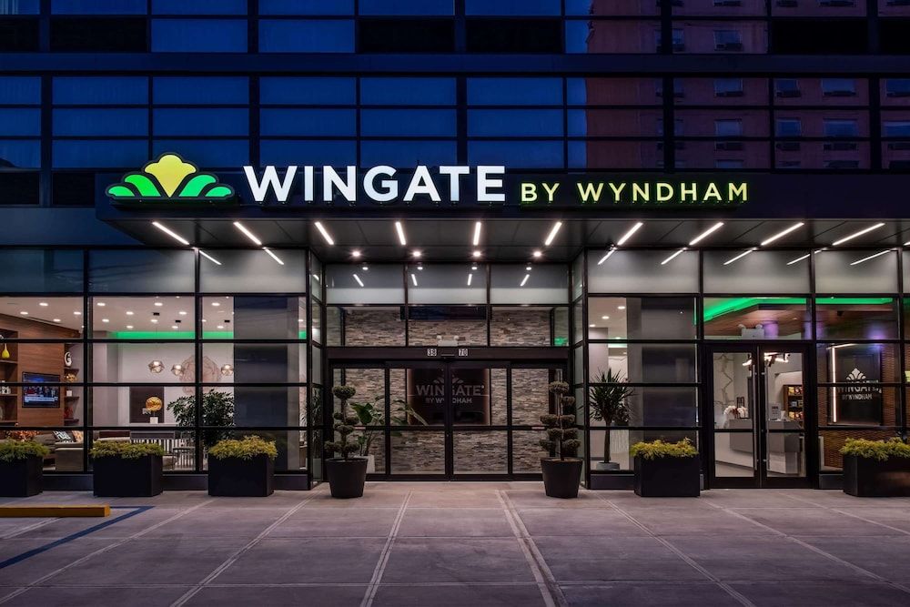 undefined Wingate by Wyndham Long Island City 8