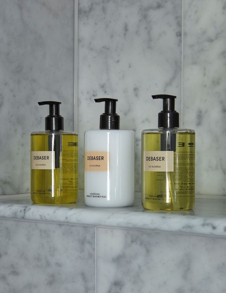 undefined Sea Containers London 3