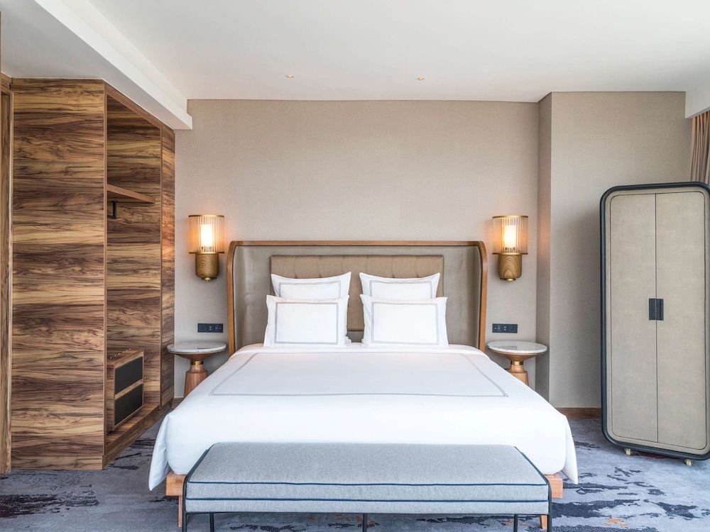 undefined Swissôtel Jakarta PIK Avenue 4