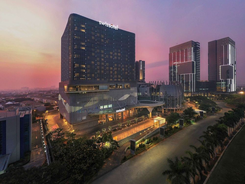 undefined Swissôtel Jakarta PIK Avenue 5