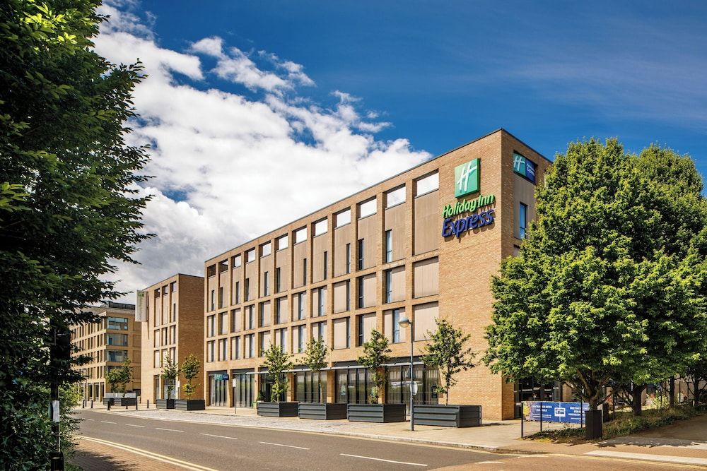 undefined Holiday Inn Express London - ExCeL by IHG