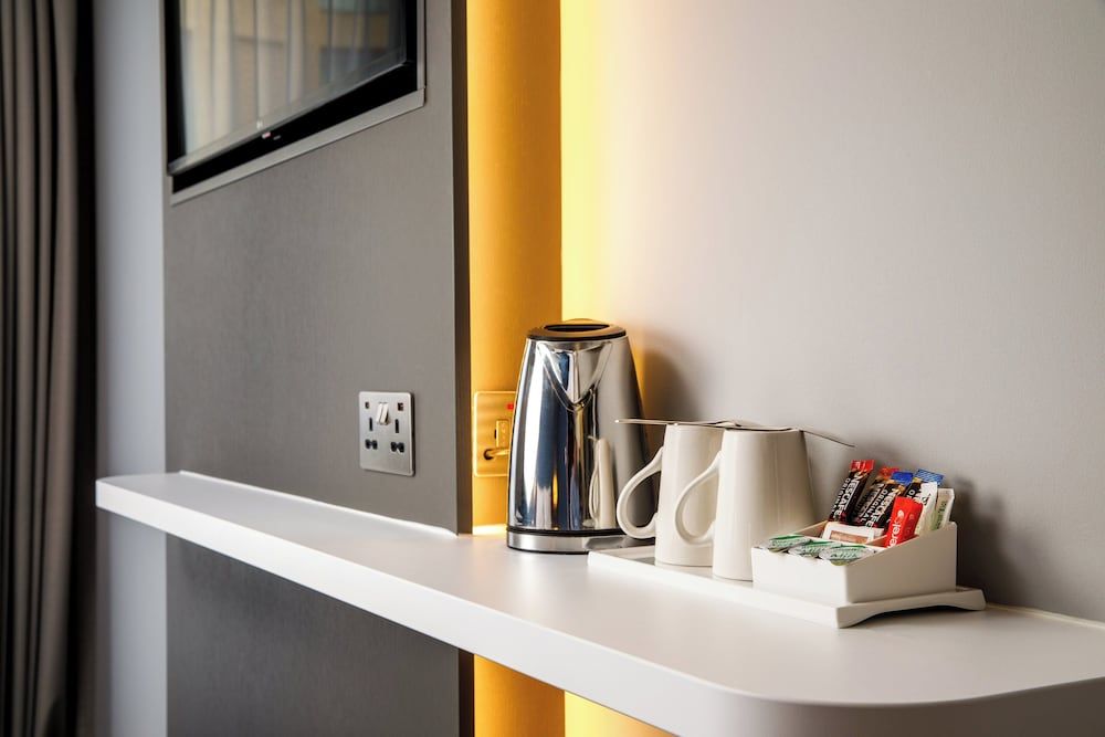 undefined Holiday Inn Express London - ExCeL by IHG 10