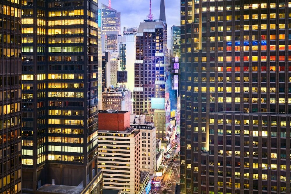 undefined Courtyard by Marriott New York Manhattan / Central Park 7