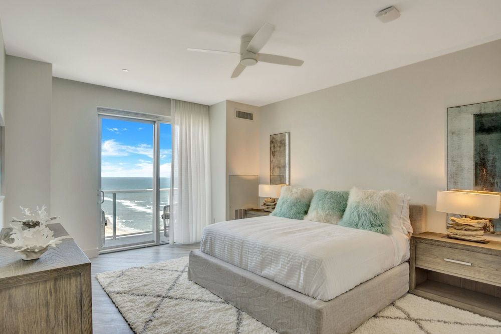 Daytona Grande Oceanfront Resort Presidential Suite, 2 Bedrooms