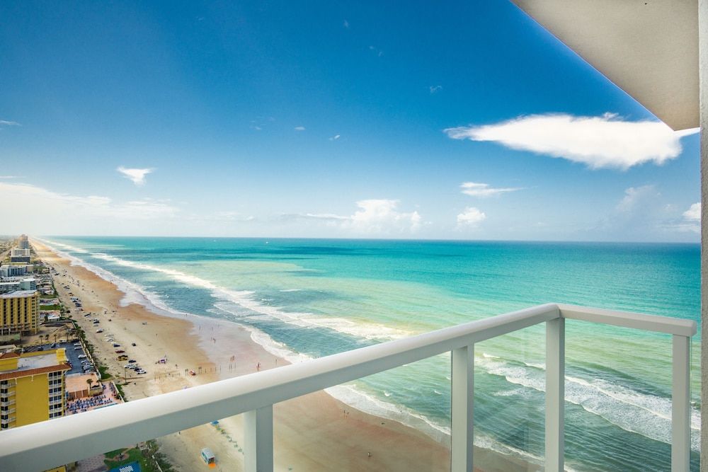 Daytona Grande Oceanfront Resort Presidential Suite, 2 Bedrooms 7