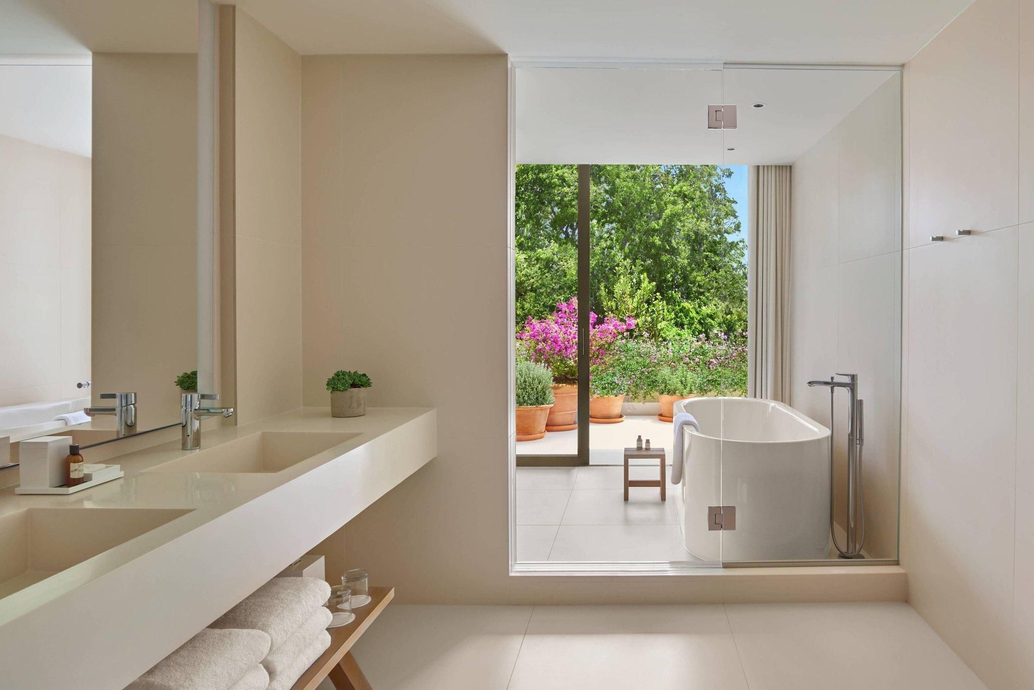 Premier Villa Suite, Suite, King, Sofa bed