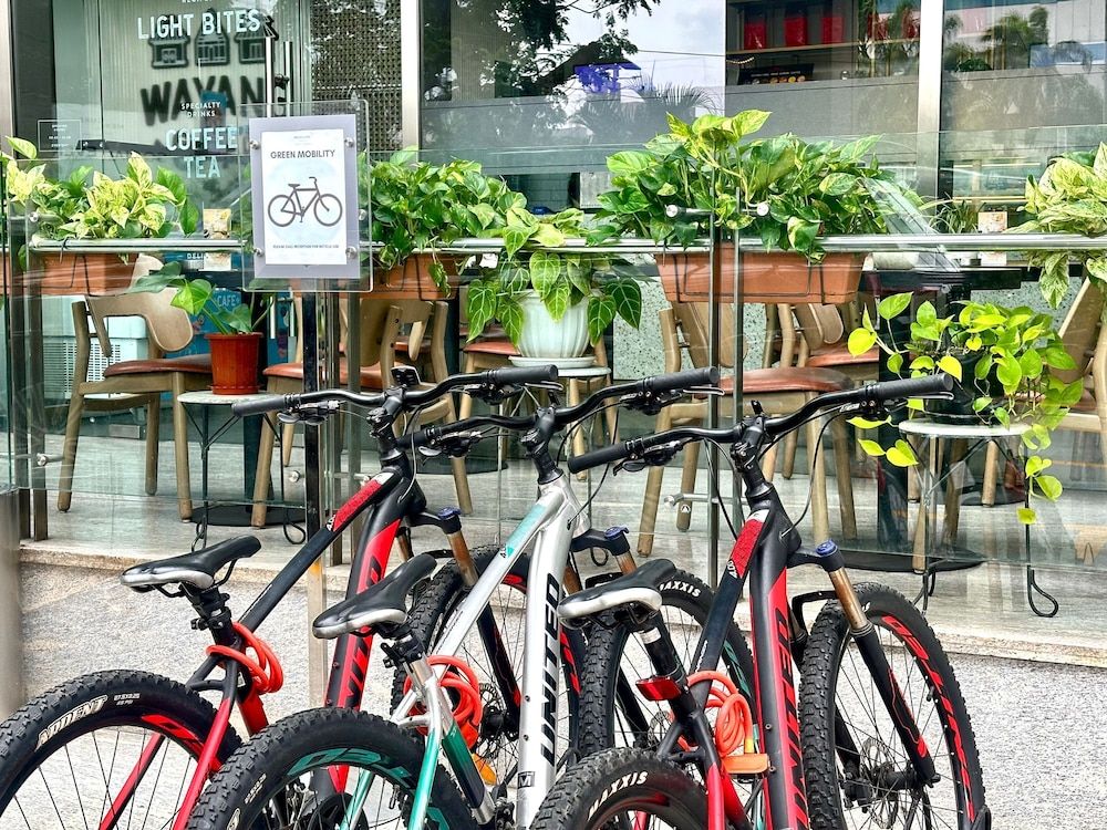 undefined Mercure Jakarta Gatot Subroto 2