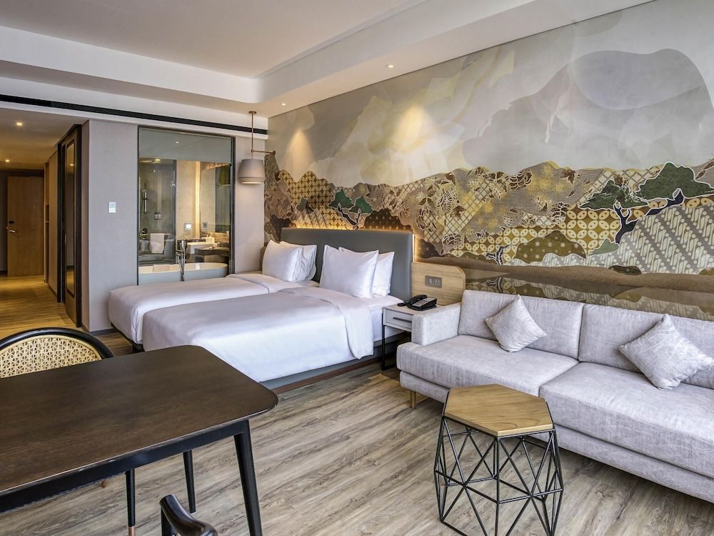 undefined Mercure Jakarta Gatot Subroto 7