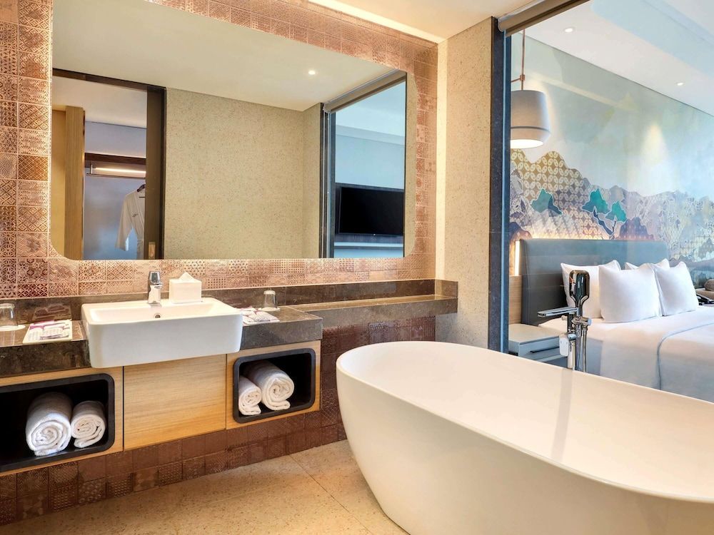 undefined Mercure Jakarta Gatot Subroto 10