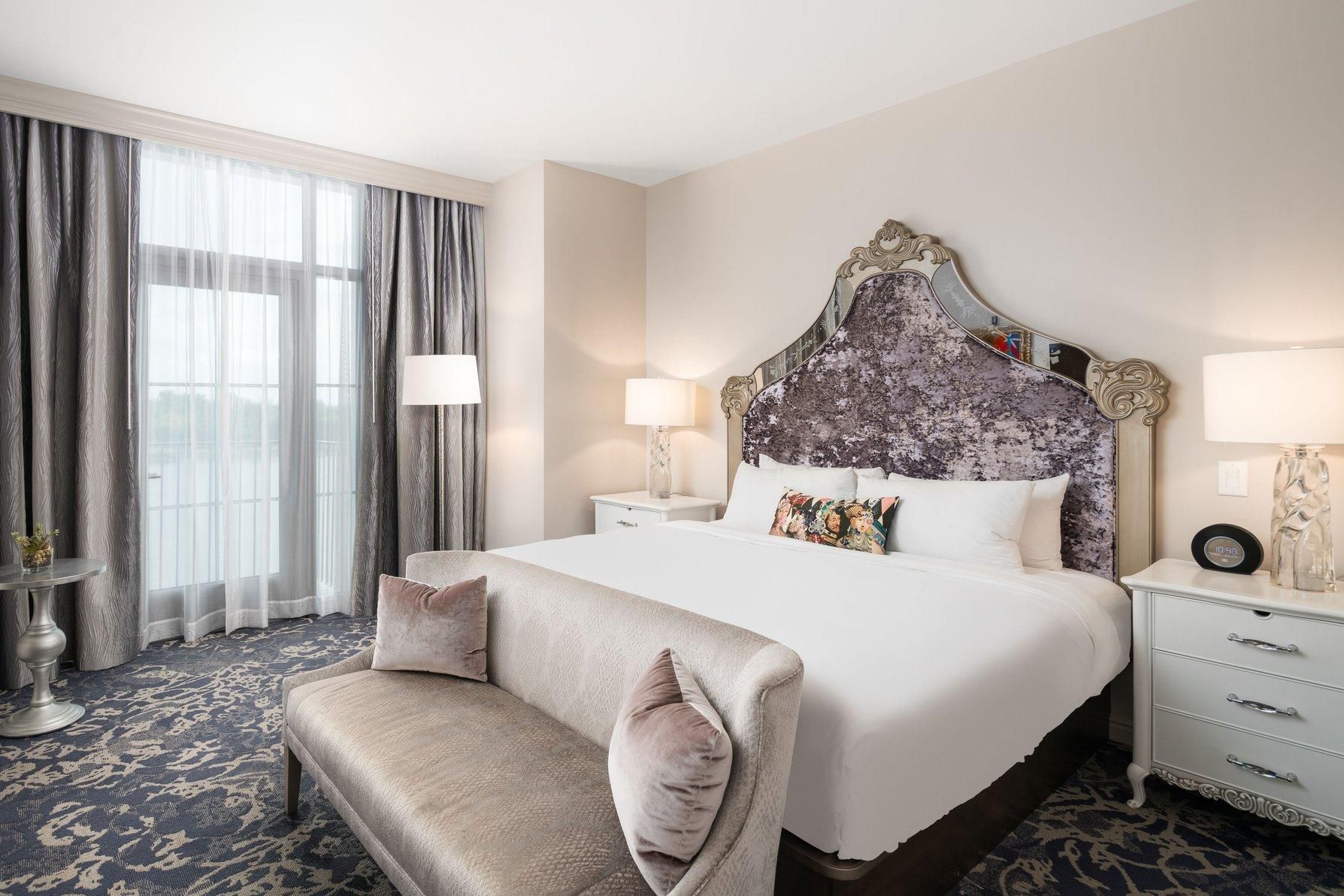 3 Muses, Guest Room, 1 King, City View