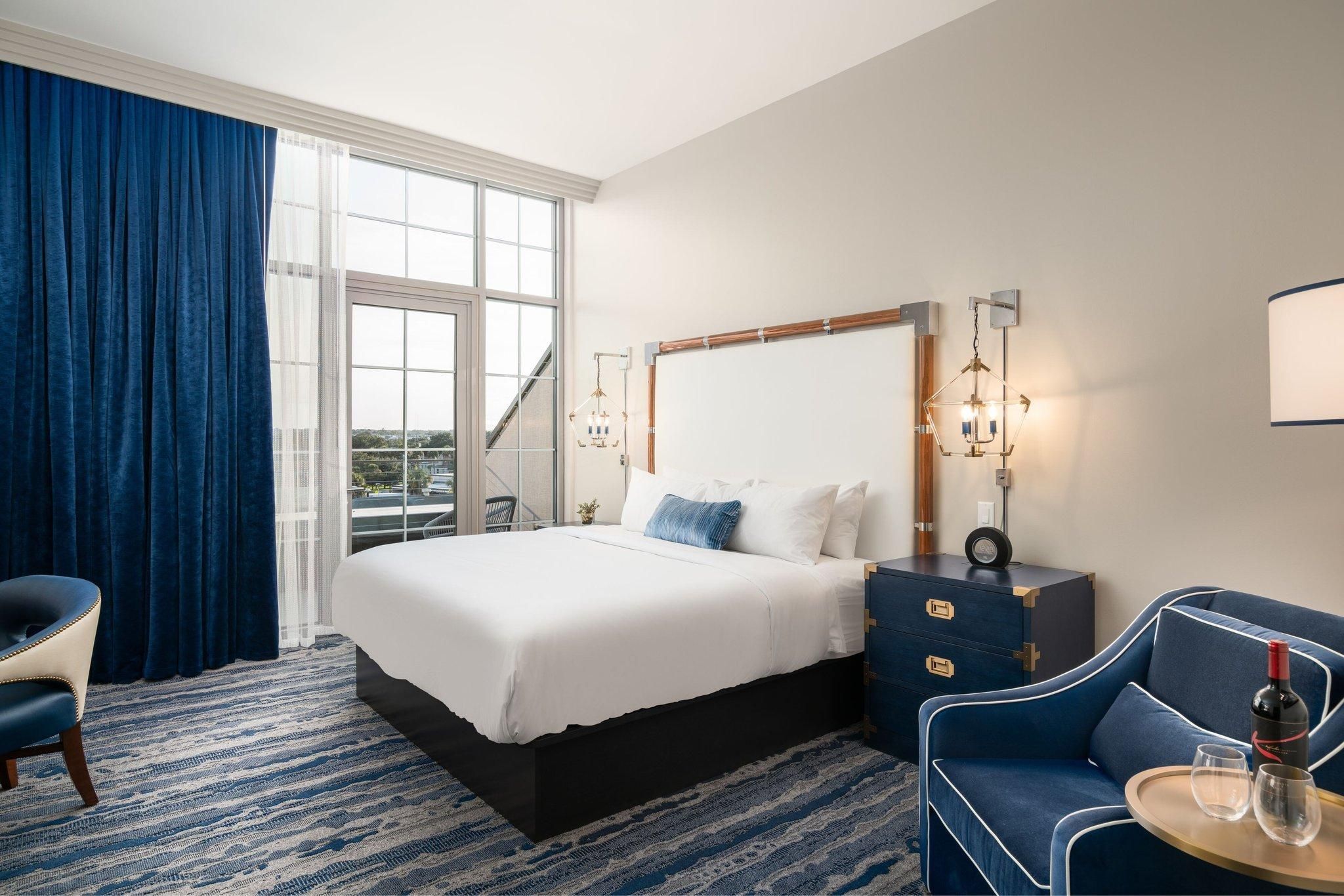 Atlantic Balcony, 1 Bedroom Suite, 1 King, City View