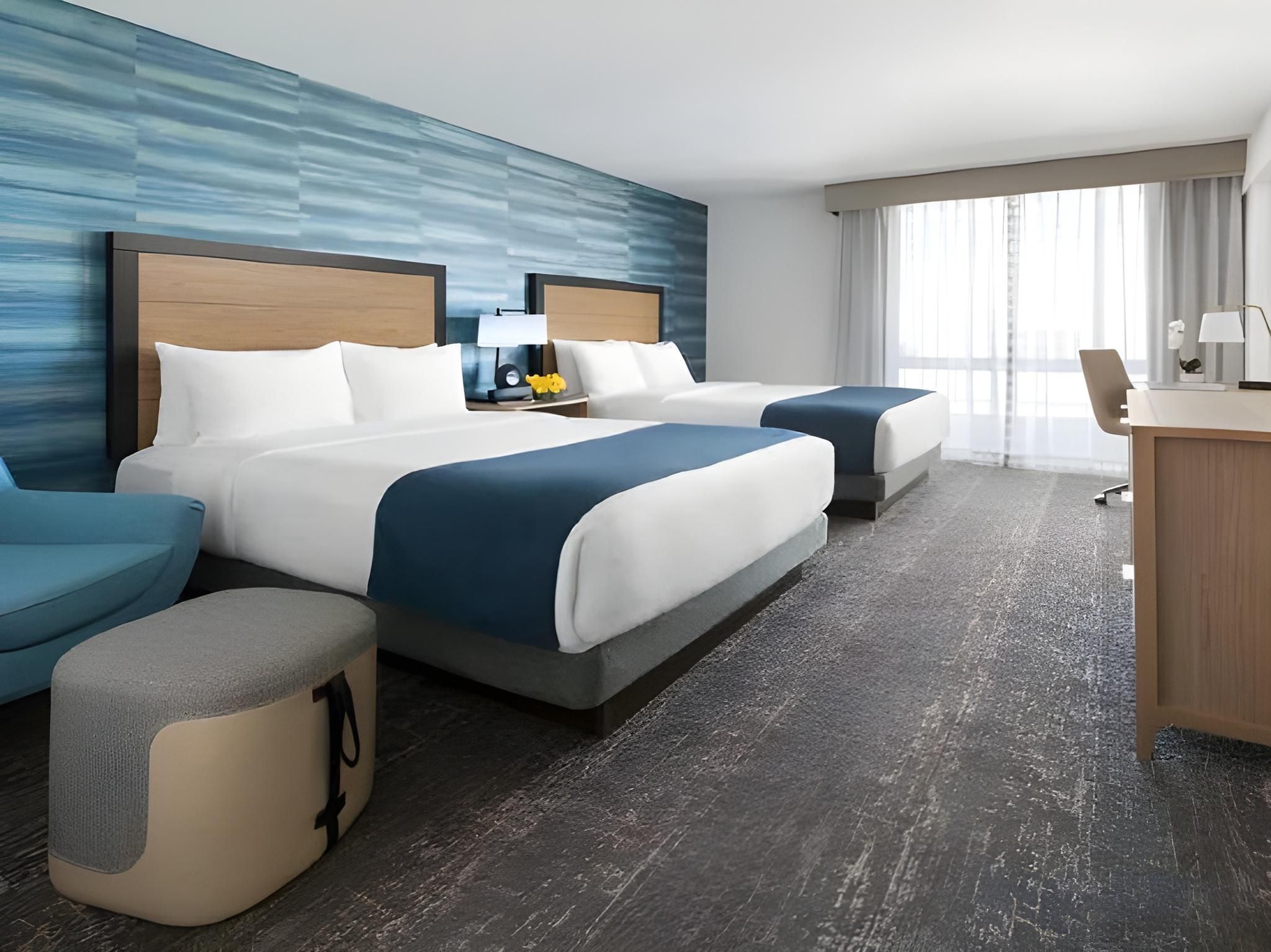 Deluxe Two Queens Mobility Accessible