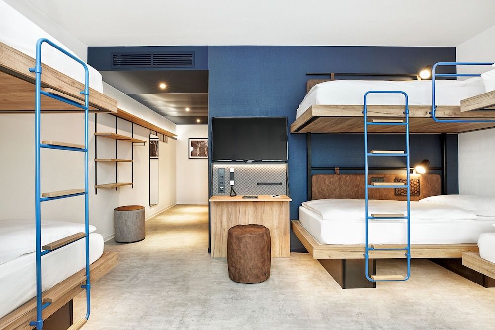 undefined H2 Hotel München Olympiapark 10