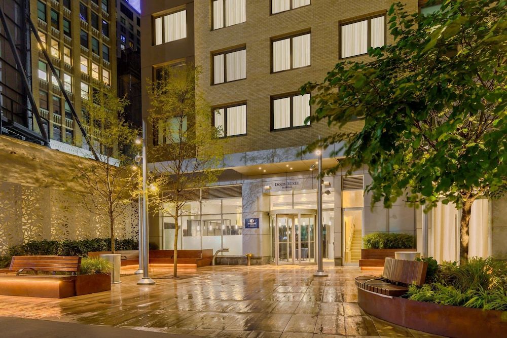 undefined Doubletree by Hilton New York Times Square South 2