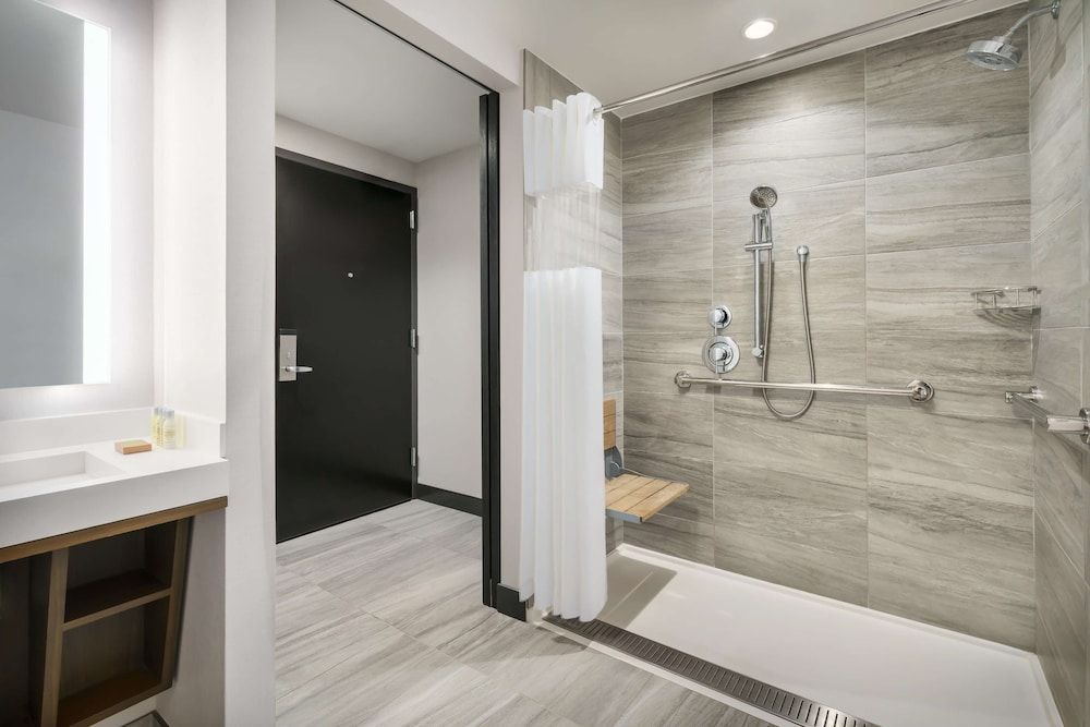 undefined Doubletree by Hilton New York Times Square South 10