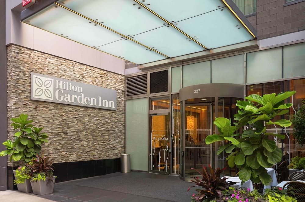 undefined Hilton Garden Inn New York/Central Park South-Midtown West
