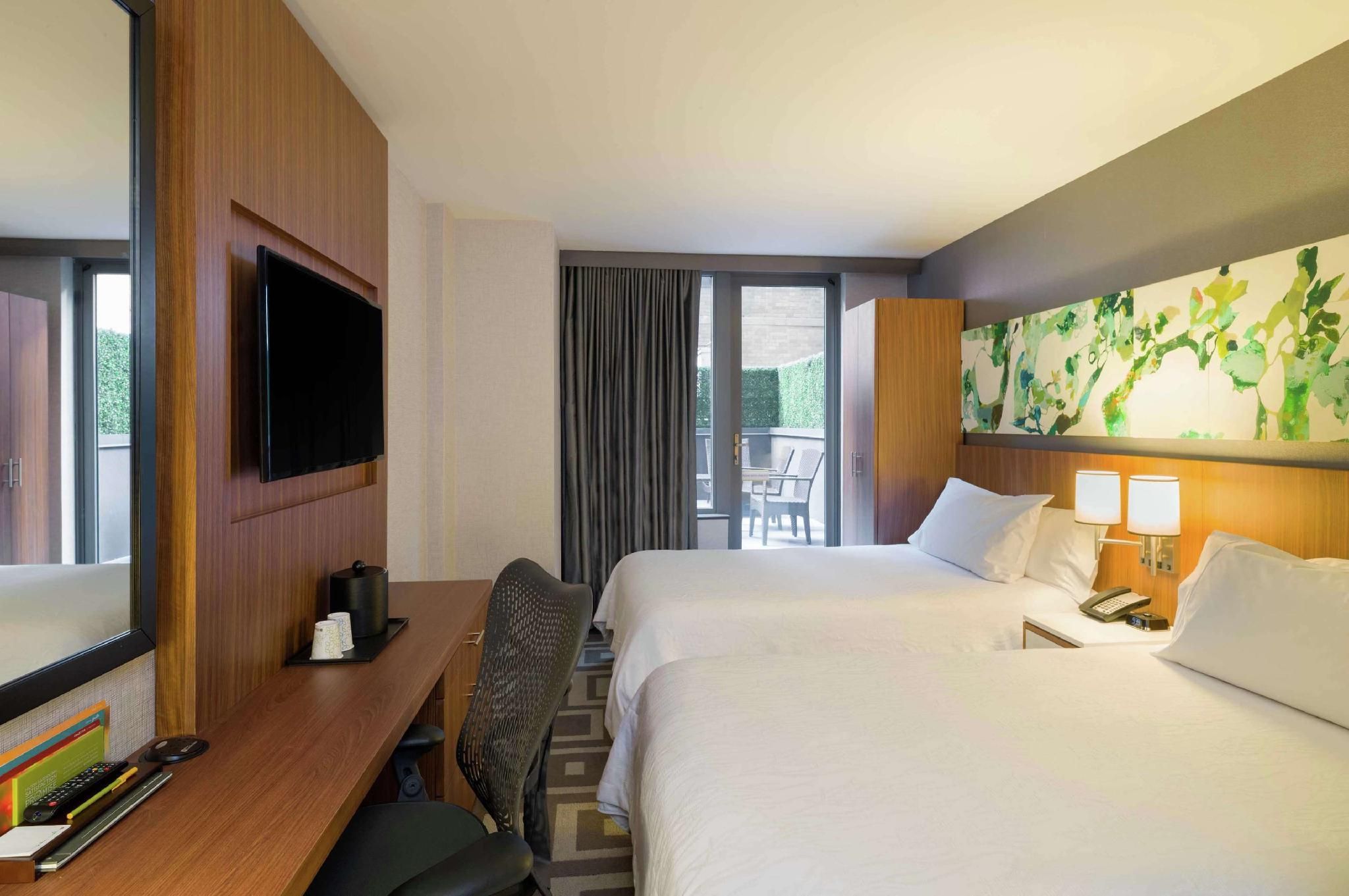 undefined Hilton Garden Inn New York/Central Park South-Midtown West 10