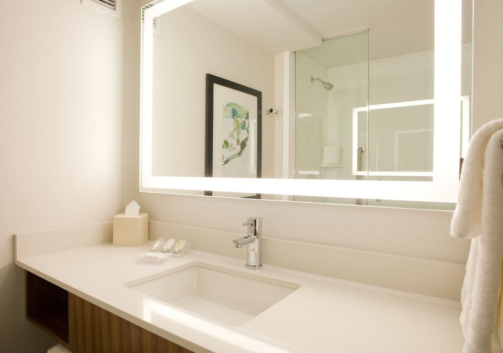 Hilton Garden Inn New York/Central Park South-Midtown West Room, 1 King Bed 3