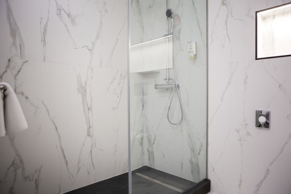 Hotel Riu Plaza España Deluxe Room (Twin) 13