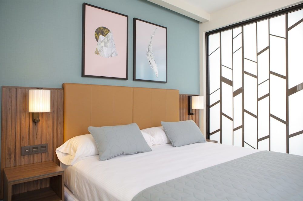 Deluxe Room (Superior King)