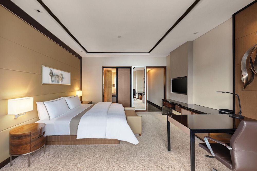 The Westin Singapore 1 King Bed, Guest Room 3