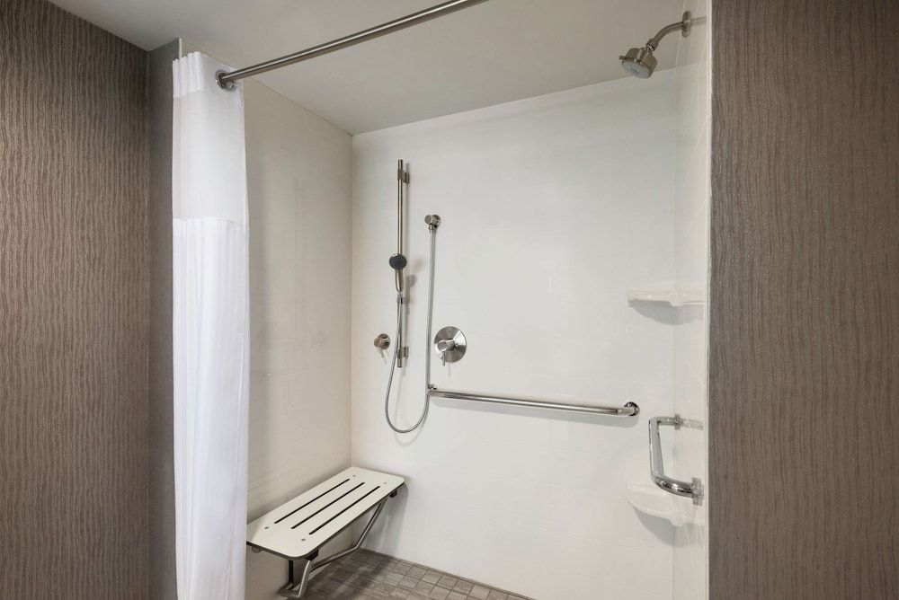 undefined Homewood Suites by Hilton Chicago Downtown South Loop 4