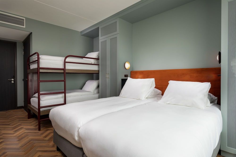 undefined Olympic Hotel 4