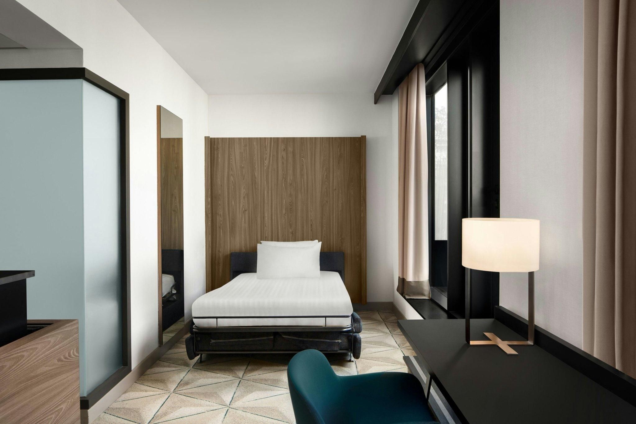 Junior Suite with Balcony, 1 Bedroom Junior Suite, 1 King, Sofa Bed