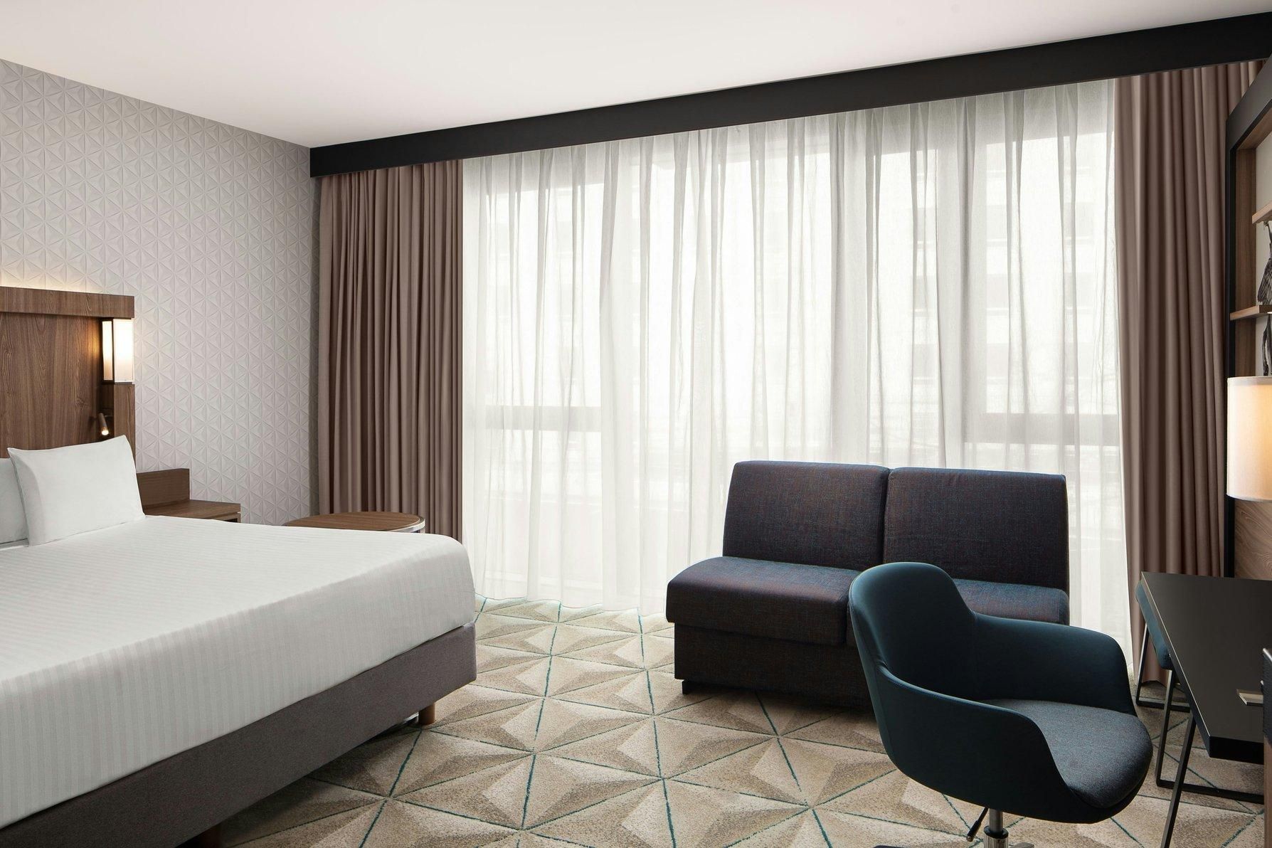 Junior Suite, 1 Bedroom Junior Suite, 1 King, Sofa bed