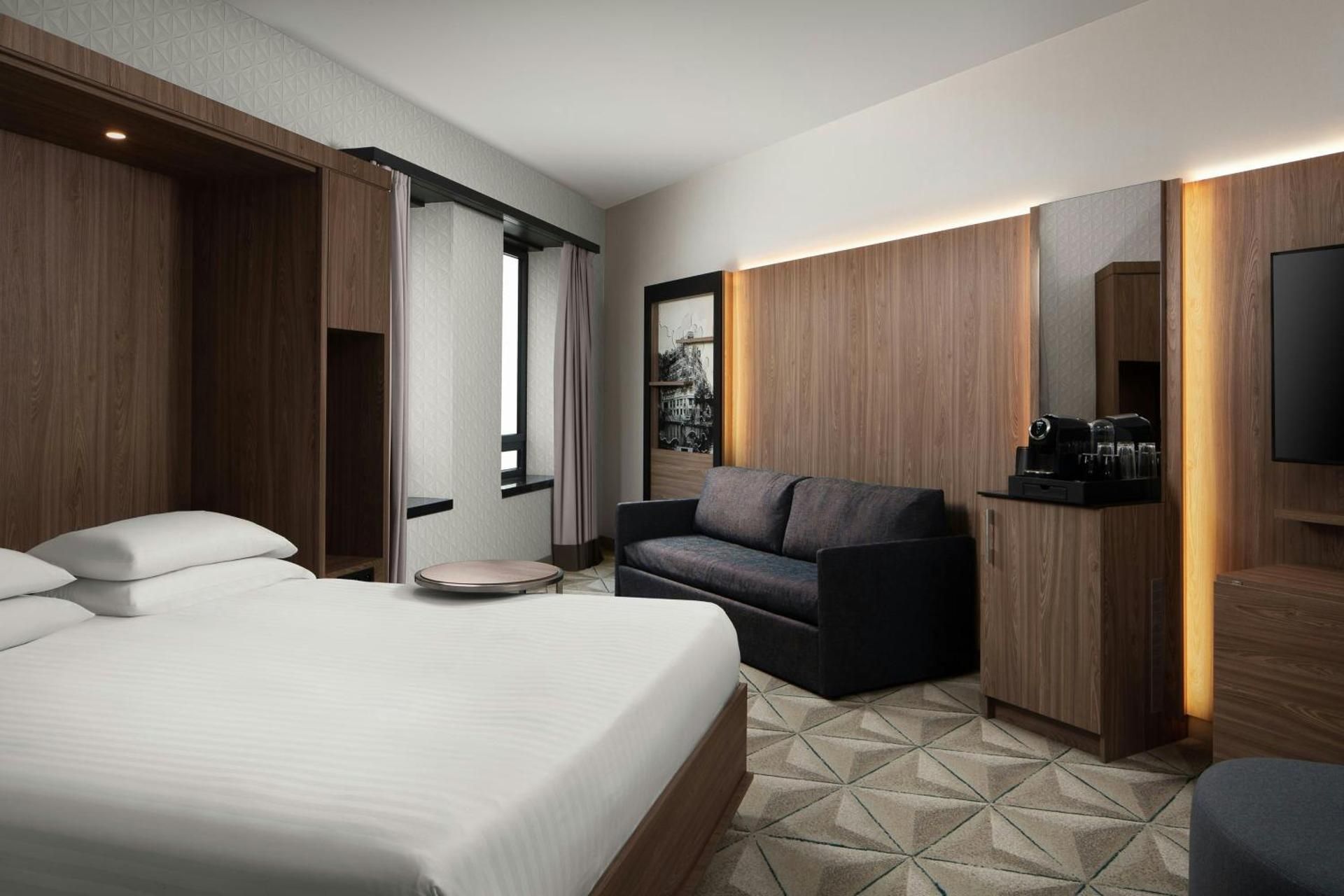 Murphy Junior Suite