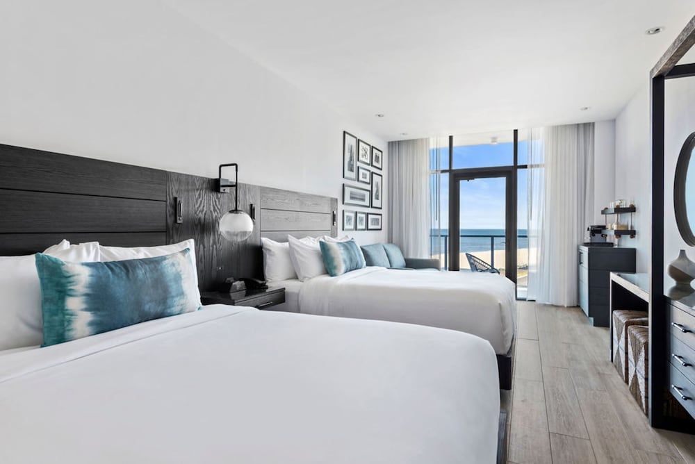 Deluxe, 2 Queen, Ocean View, Oceanfront, Balcony/Terrace